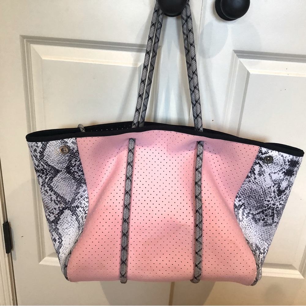 Neoprene tote